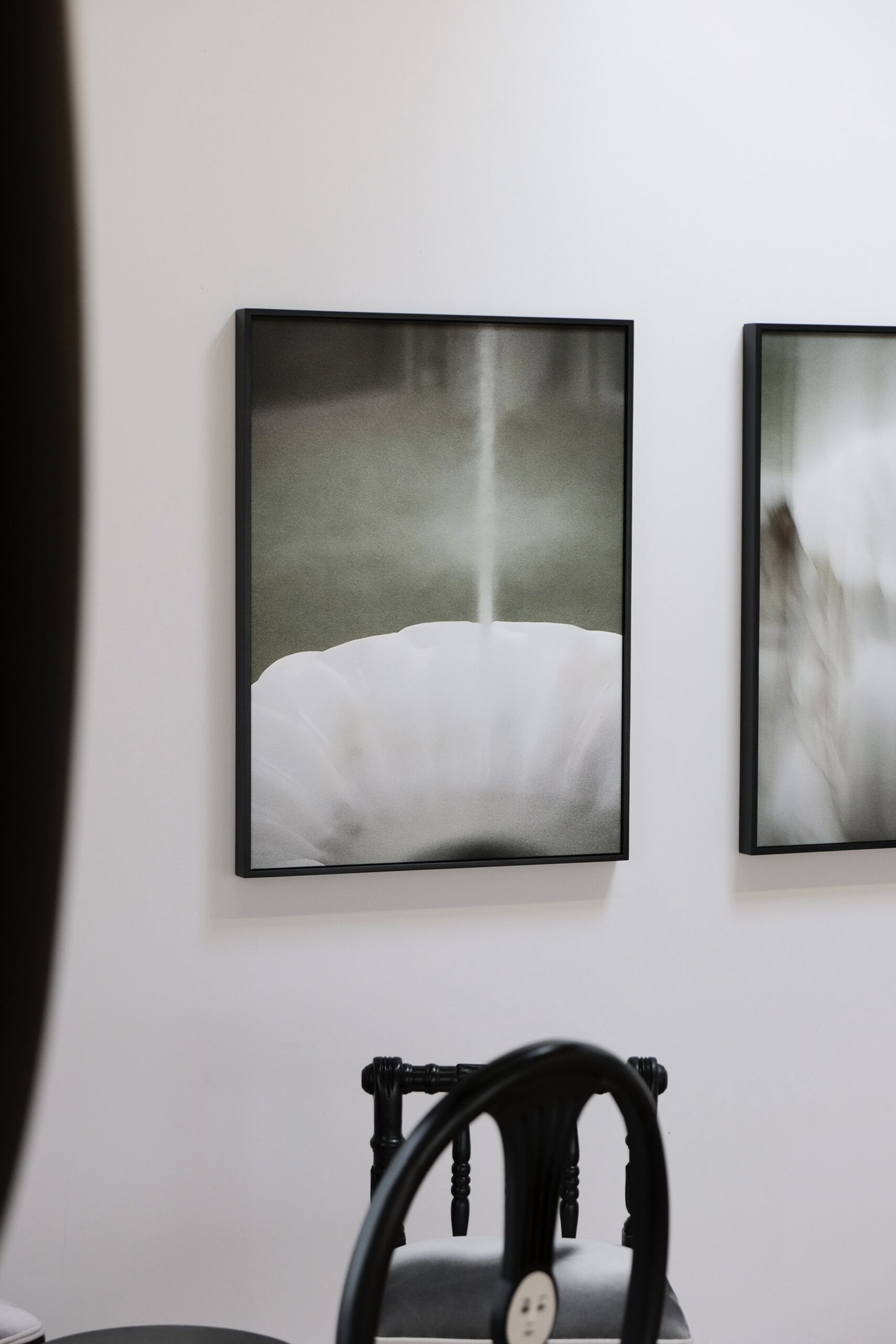 DAY, YET LINGERING LE JOUR DEMEURE installation view 3